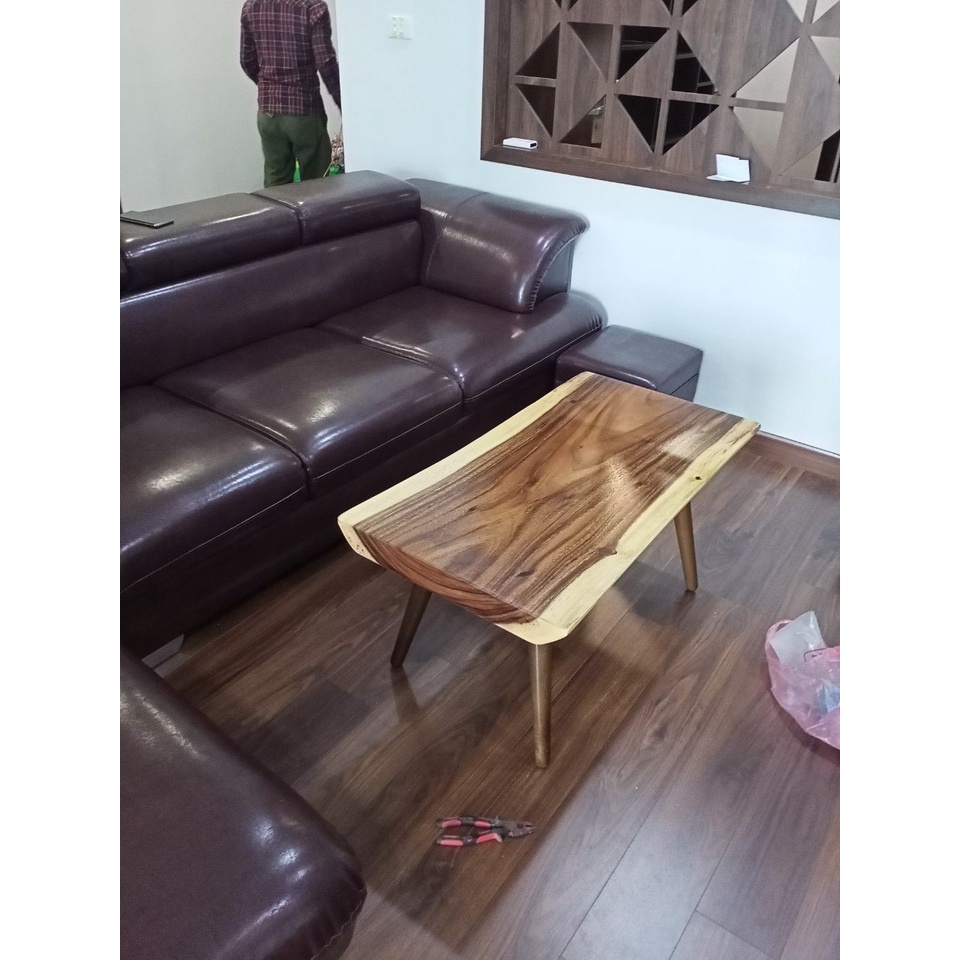 Bàn trà gỗ Me Tây nguyên tấm hình chữ nhật, kiểu dáng hiện đại độc đáo giữ nguyên vể tự nhiên, món quà cho tín đồ Rustic