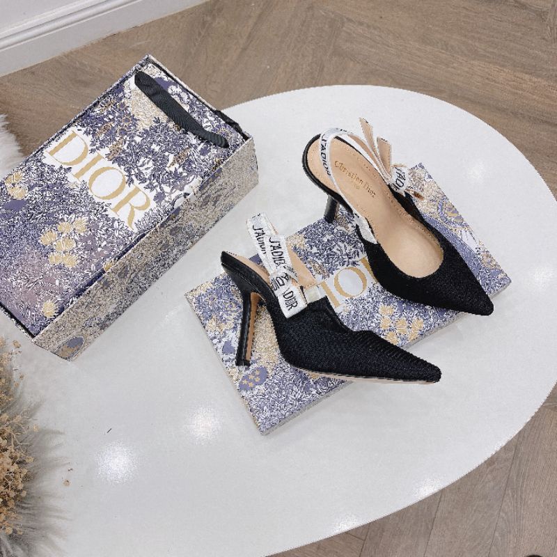 ldX(VIDEO) Sandal 9p Da Gân Gót Cong Fullbox Bill Túi Cao Cấp