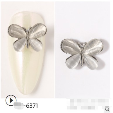 Mẫu charm buom đẹp