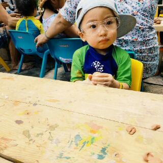 [Gateway] Mắt kính chống bụi cho bé