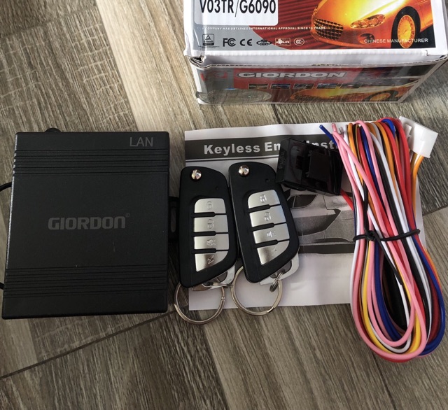 Sản phẩm gia đình làm: Phụ tùng ô tô/ combo 10 bộ khiển cửa VO3TR/G6090-12V