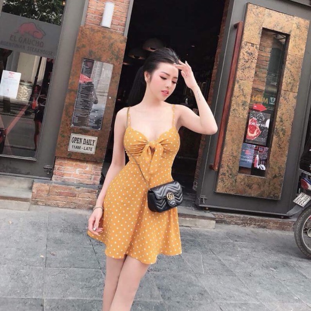 váy trắng bánh bèo