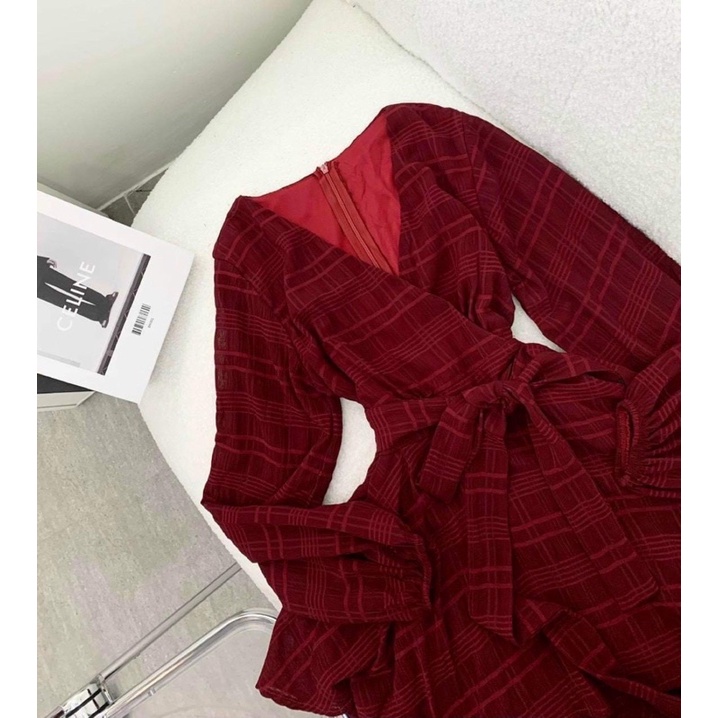 Jumpsuits đỏ dài tay vải cotton xước có dây buộc nơ eo