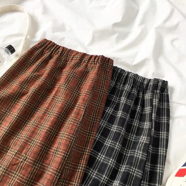 CV45 CHÂN VÁY DÁNG DÀI KẺ CARO XẺ MỘT BÊN EO CHUN