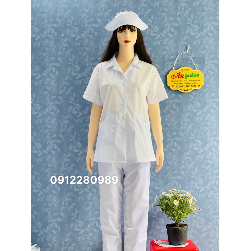 Áo Blouse Trắng Nữ Điều Dưỡng Ngắn Tay 2 túi xéo - Áo Bác Sĩ, Dược Sĩ Vải Kate _ Hình chup thật