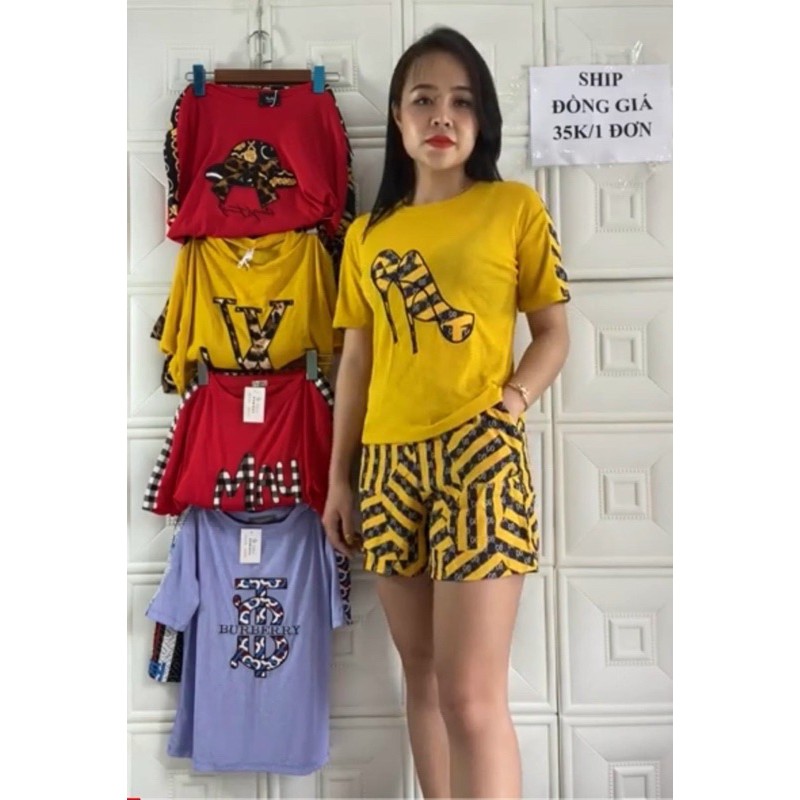 bộ quần áo cho mẹ