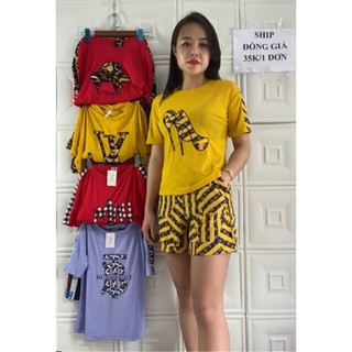 bộ quần áo cho mẹ
