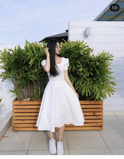 Đầm xoè tay bồng