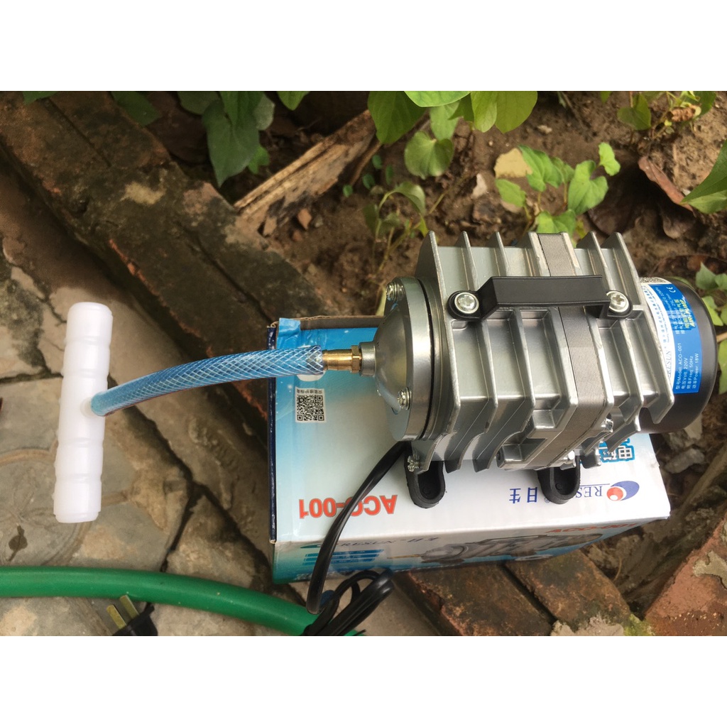 Máy sủi oxy,không khi hãng RESUN ACO-001,phụ kiện không thể thiếu cho bể cá cảnh.