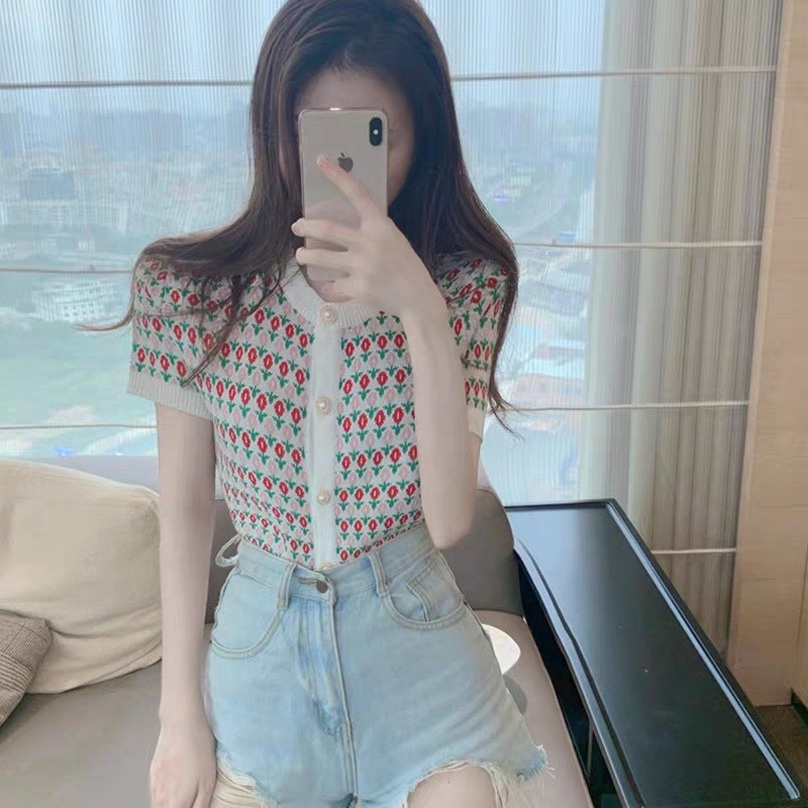 Áo cardigan CCVN dệt kim ngắn tay dáng ôm đính nút ngọc trai phong cách Hàn Quốc xinh xắn cho nữ