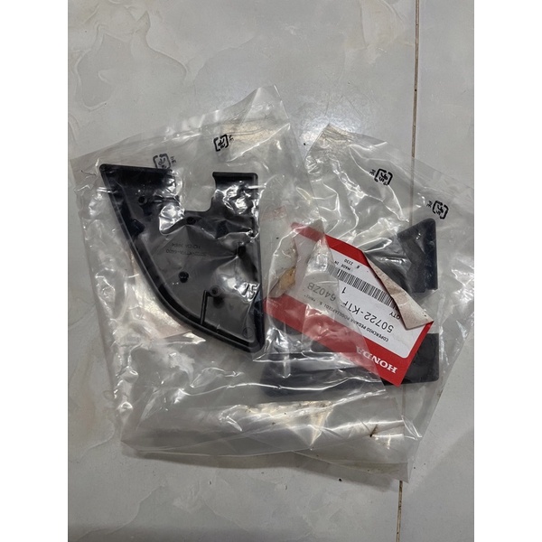 Cặp ốp gác chân sau SH