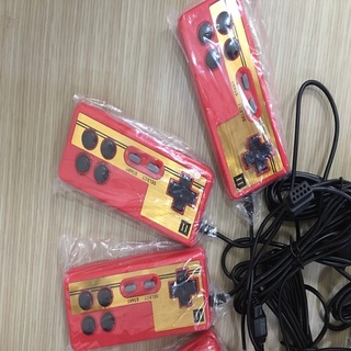 Tay chơi game 4 nút giắc 9 chân