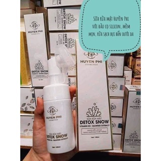 Sữa rửa mặt Detox Snow Huyền Phi( 210k )