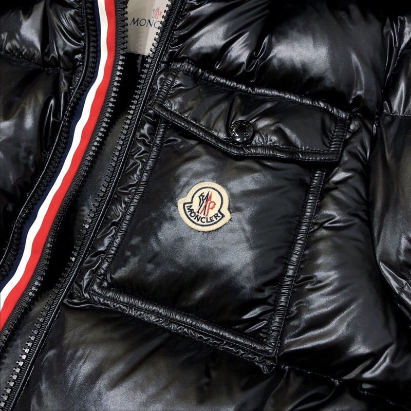 Áo khoác phao mẫu mới trẻ trung thương hiệu Moncler cao cấp