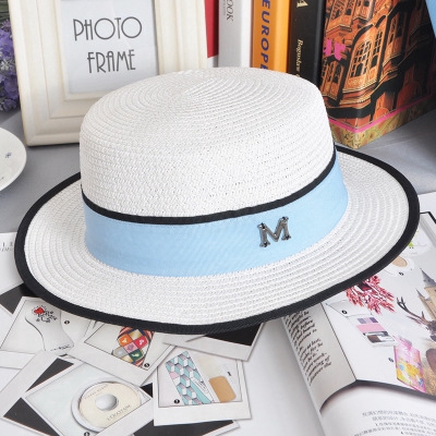 Lovely and cute white wide-brimmed sedge hat for women