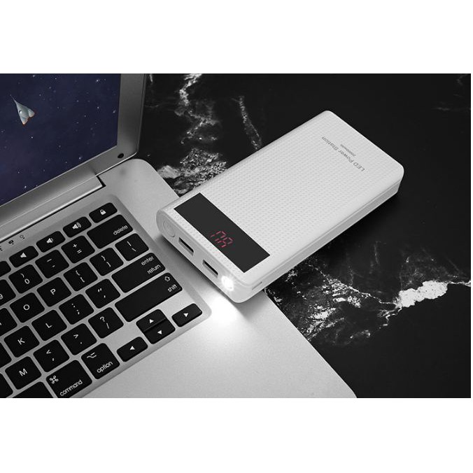 Bộ 7 pin sạc 18650 và Box sạc 7 khe tổng dung lượng 10000mAh