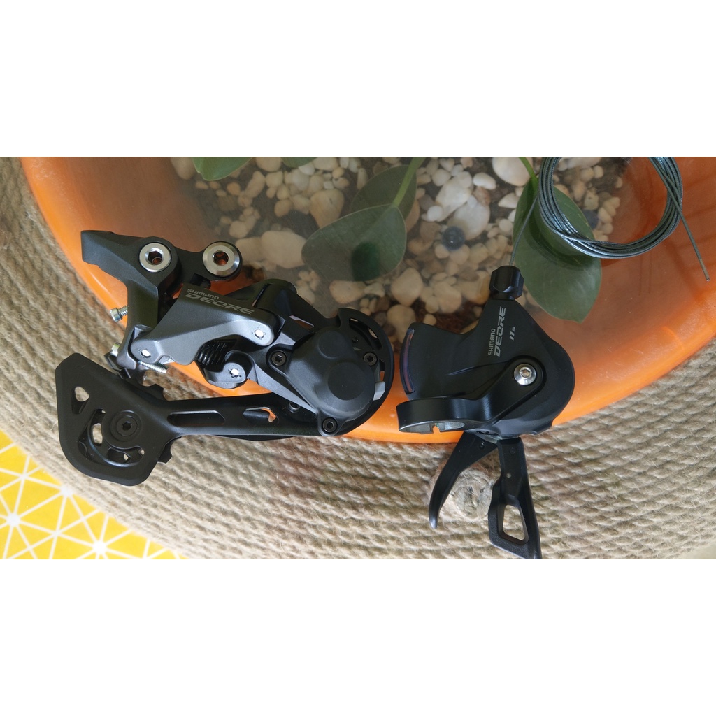 Tay bấm xả Shimano Deore M5100 11 tốc độ 1 cái bên phải