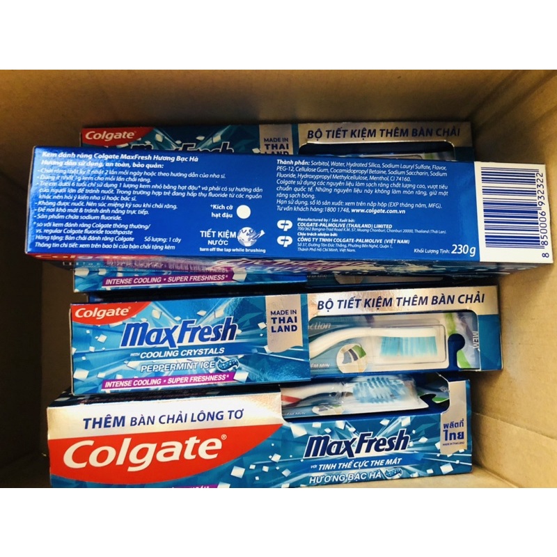 kem đánh răng Colgate maxfresh 225g tặng kèm bàn chải