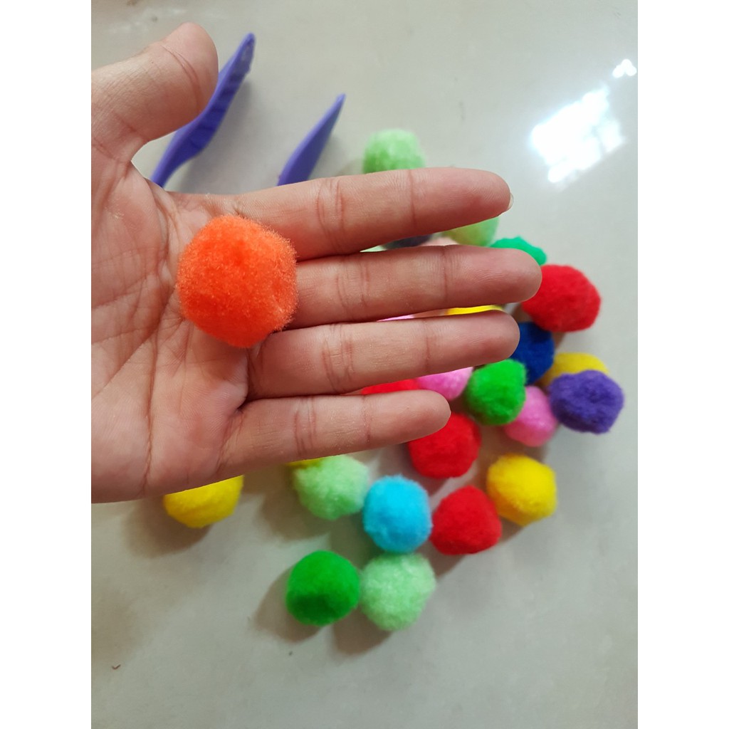 Pom Pom Cao Cấp 3cm Tặng 1 Kẹp Gắp Nhựa