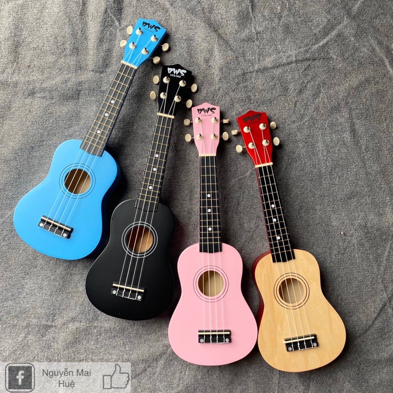 Đàn Ukulele Soprano Gỗ Bws ( tặng đủ phụ kiện- Bao đựng )