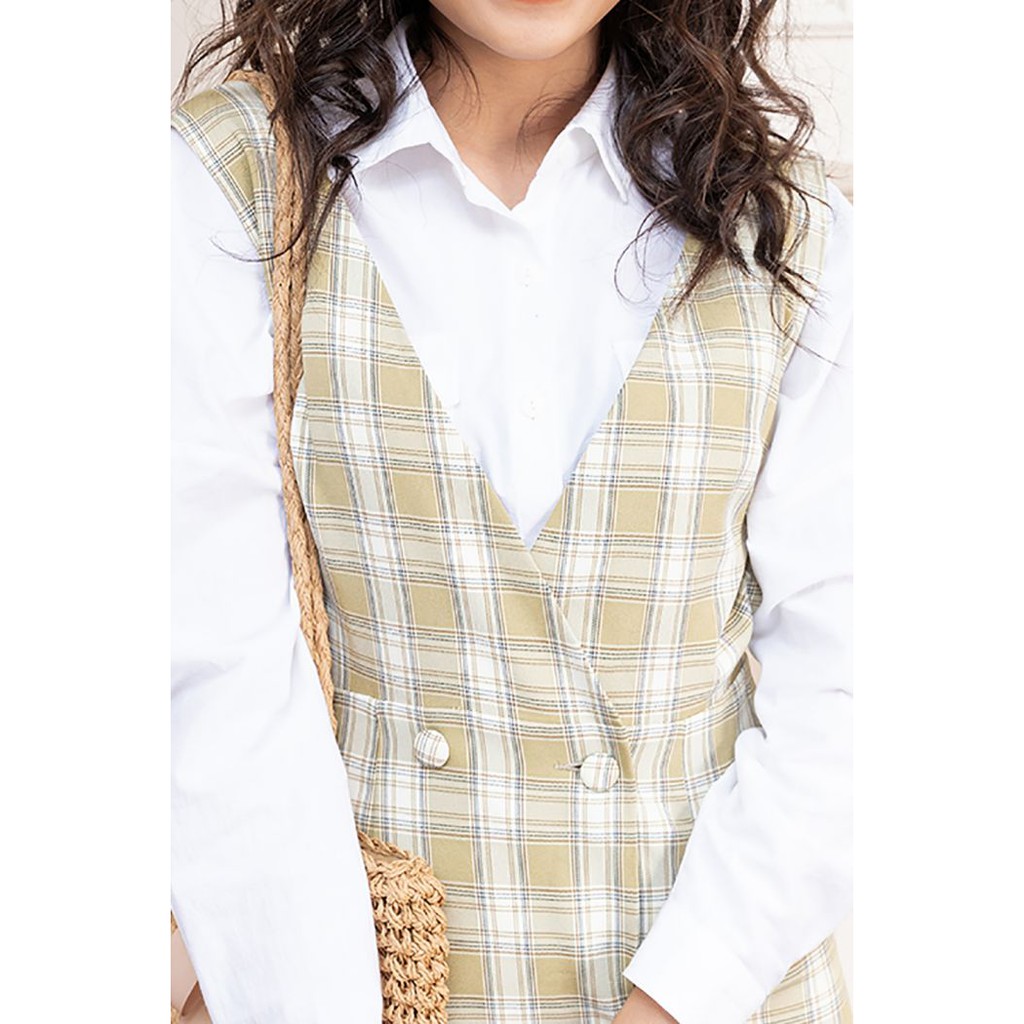 [Mã WABRLOW5 giảm 15% đơn 300K] Yếm váy đính hai hàng cúc YVW0405 - 92WEAR | BigBuy360 - bigbuy360.vn