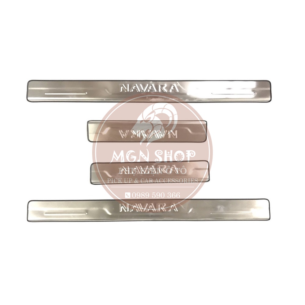 [Ốp bậc bước chân] [Nissan Navara 2015 - 2021] [bên trong - bên ngoài] inox