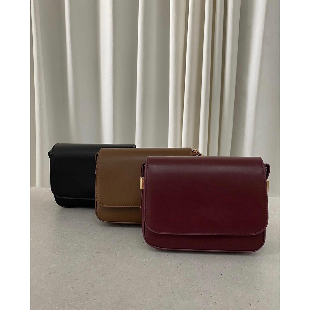 Túi đeo chéo chữ nhập nắp gập basic 19x15x7cm - T364