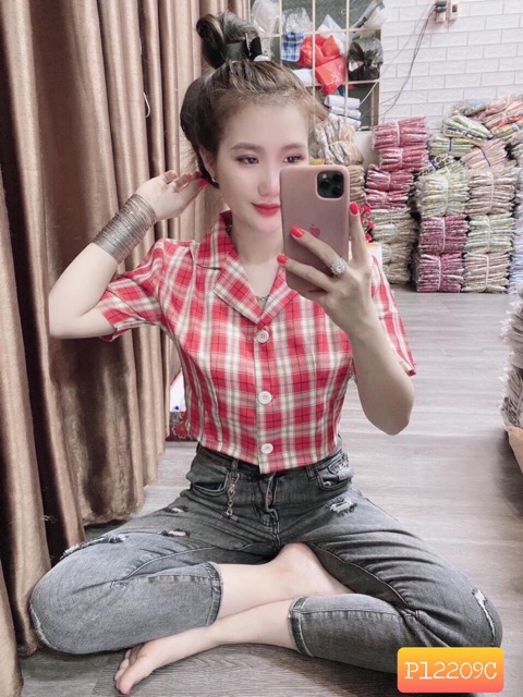 Áo croptop sơ mi tay ngắn caro cổ vest đủ màu siêu đẹp ( kèm ảnh chụp )