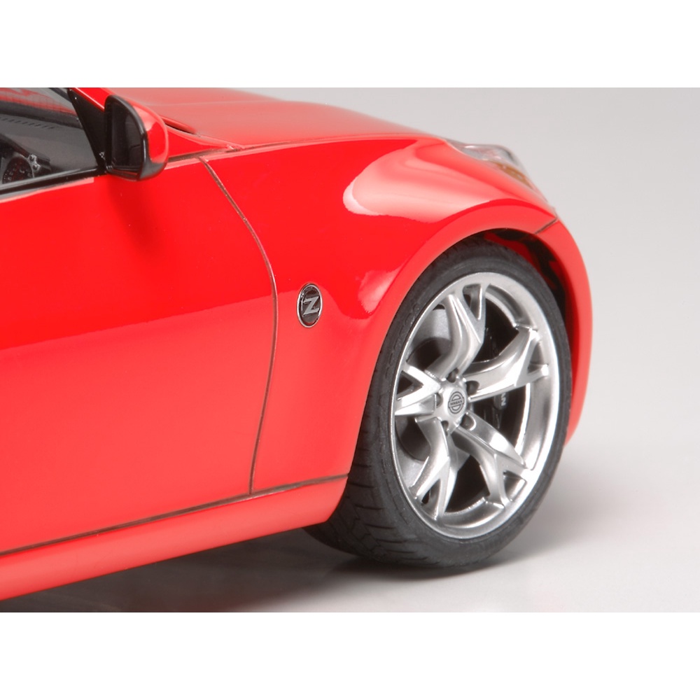 Mô hình xe ô tô 1/24 SCALE NISSAN 370Z 24315 Tamiya