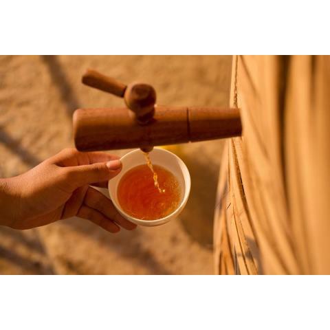 Nước mắm Thiên Hương hộp 6 Chai 180ml 63 độ đạm [FREE SHIP] TỪ ĐƠN 50K, đặc sản Kiên Giang, 100% cá cơm tươi từ Phú Quốc | BigBuy360 - bigbuy360.vn