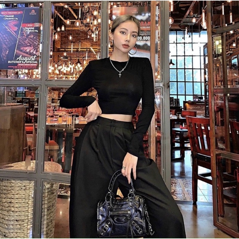 Áo thun tay dài croptop xỏ ngón .full màu đen,trắng,hồng,xanh,cam.