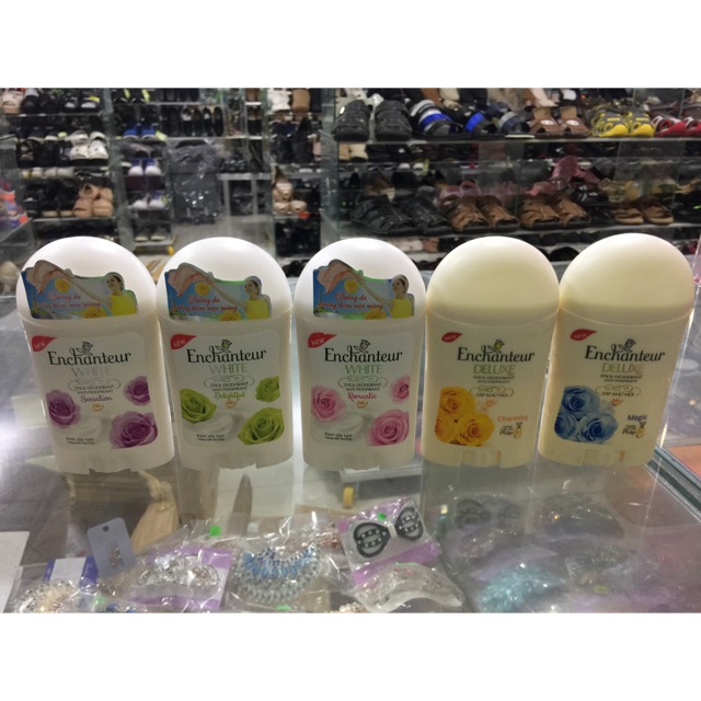 Sáp khử mùi Enchanteur