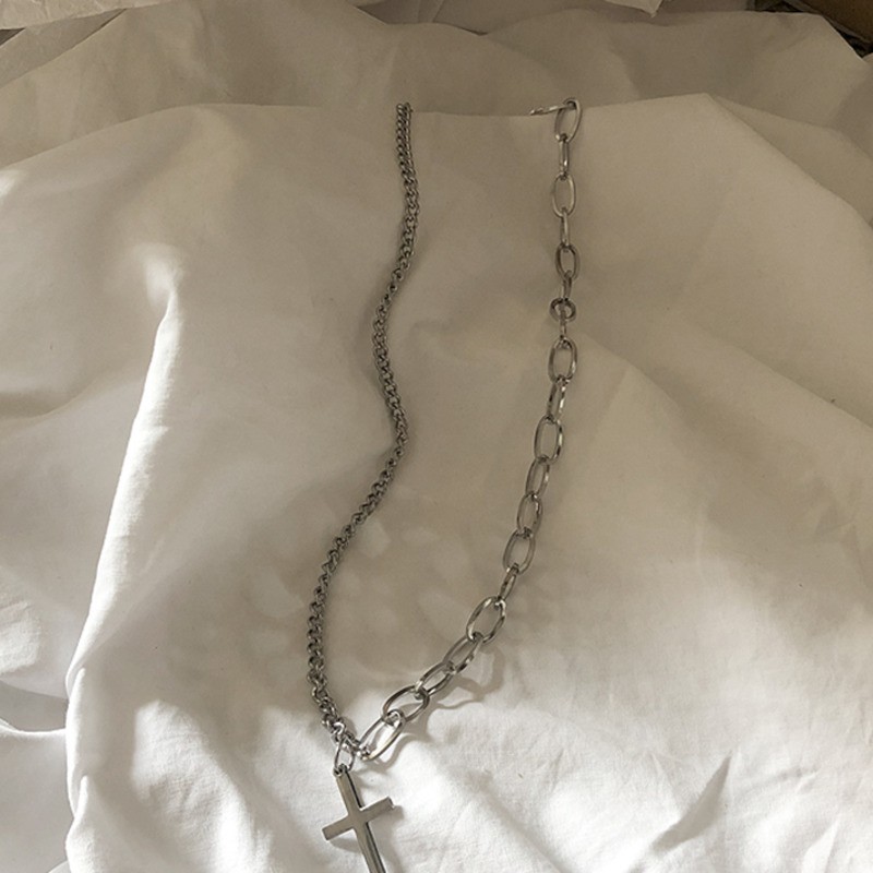 Dây Chuyền Mặt Chữ Thập Phong Cách Đường Phố Cá Tính