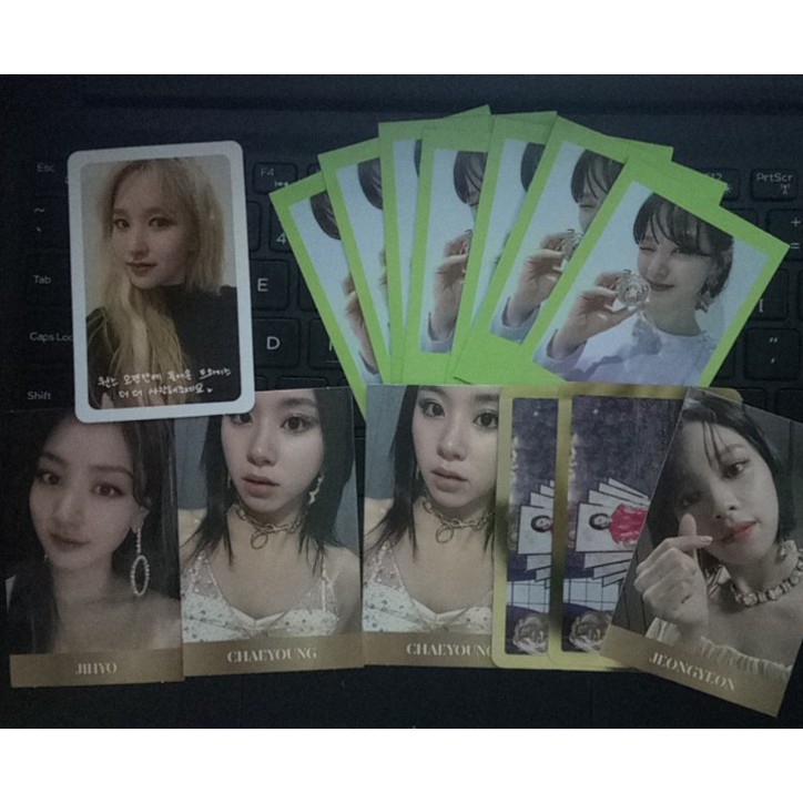 Card chính hãng nhóm Twice - Feel Special, More&amp;More