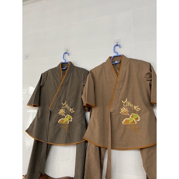 Thời trang phật giáo _ đồ đi chùa nữ cột dây thêu sen