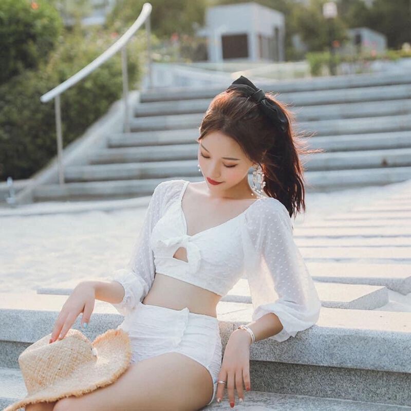 Bikini 2 mảnh tay dài trắng