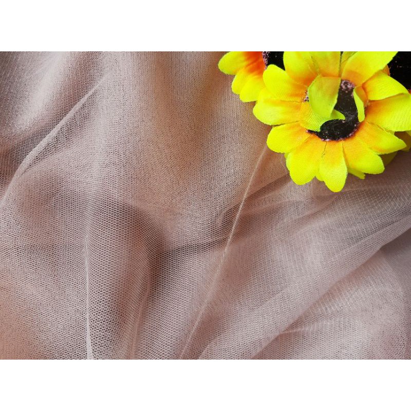 Vải lưới màu nude đậm