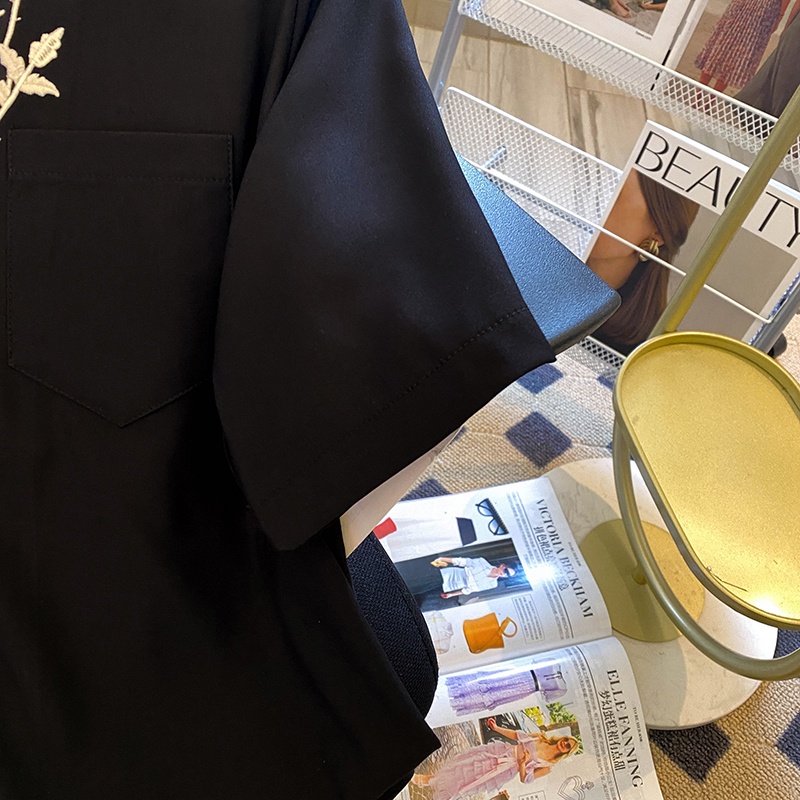 Áo Sơ Mi Nữ Ngắn Tay Màu Đen Thêu Hoa Hồng Thời Trang