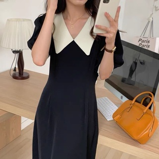 Đầm tiểu thư form rộng thắt eo cổ sen