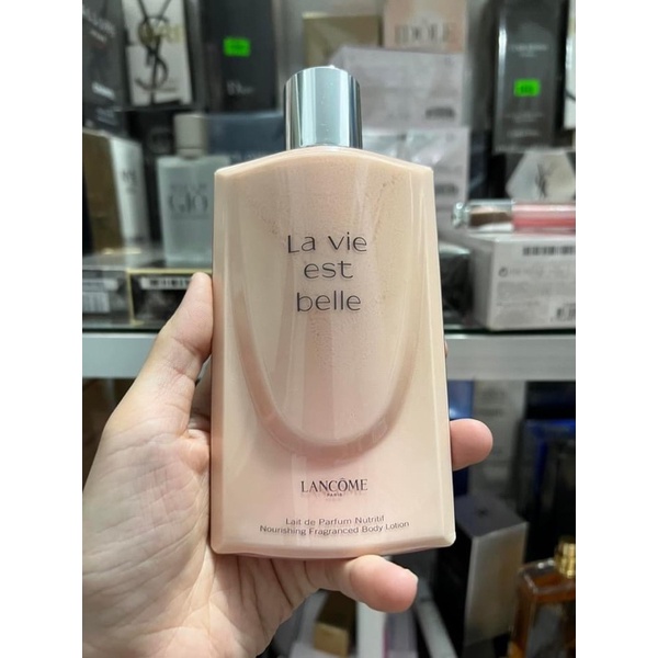 Kem Che Khuyết Điểm Nars Radiant Creamy Concealer
