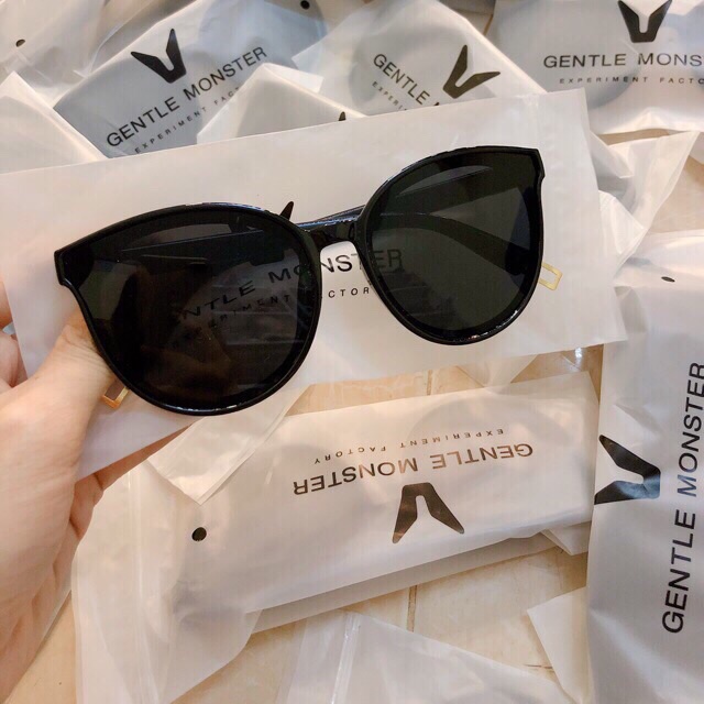 Kính thời trang mắt mèo phong cách Hàn Quốc