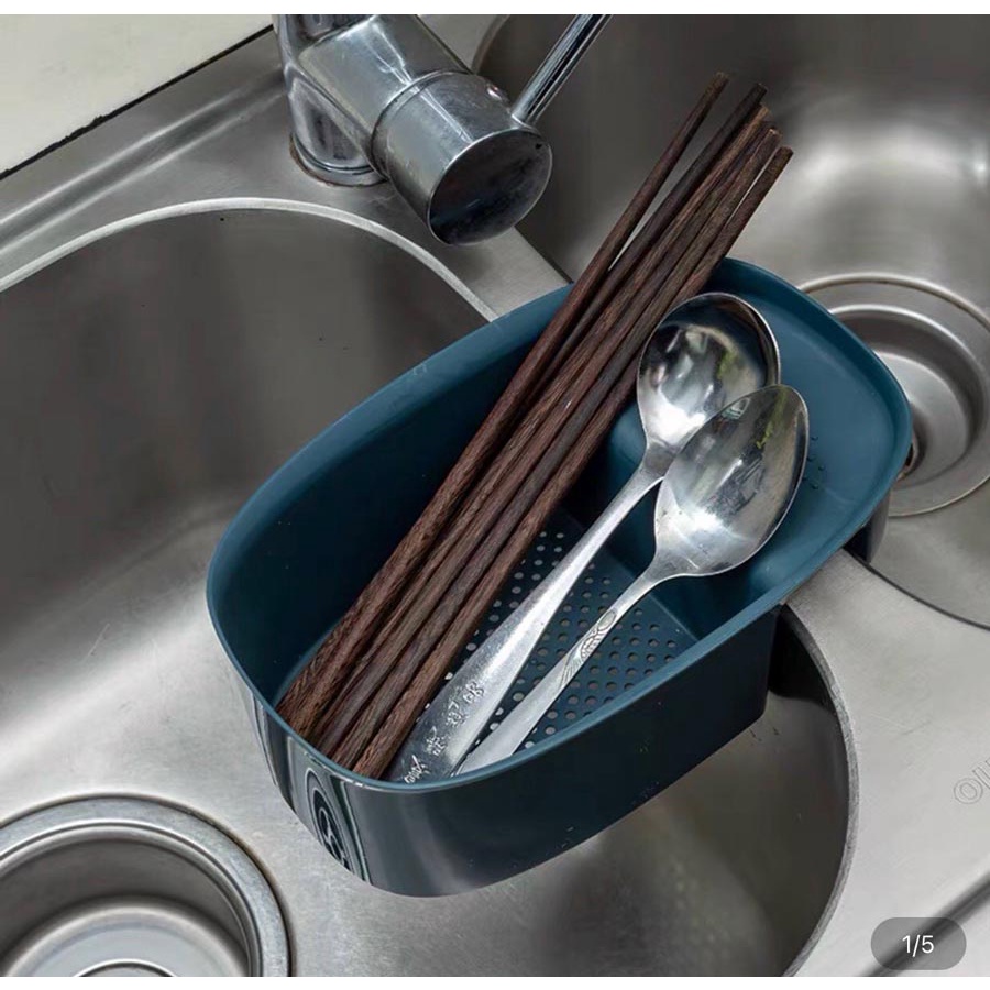 Khay lọc rác bồn rửa bát hình bầu dục chất liệu nhựa