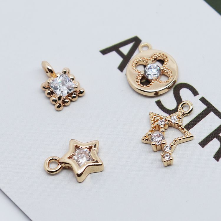 Mặt Dây Chuyền Hình Ngôi Sao Năm Cánh Mạ Vàng 18K