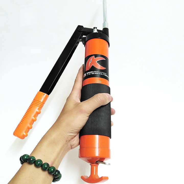 Bơm mỡ bằng tay KAPUSI 400-600-900CC bơm các động cơ xe ô tô, xe máy, bôi trơn máy móc không bị e mỡ khi bơm