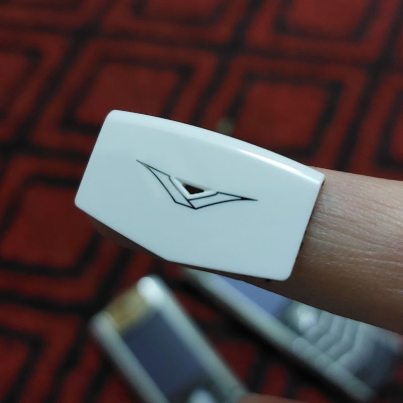Gốm loa thoại Vertu Signature S Trắng