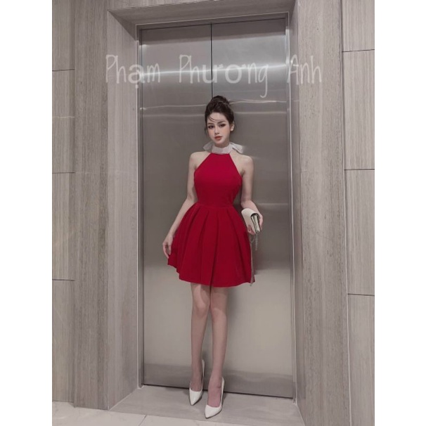 Đầm xòe yếm ngang lưng