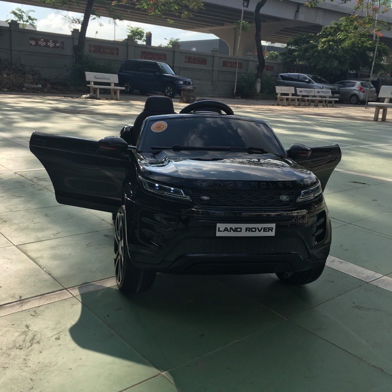 Ô tô điện trẻ em siêu sang Range Rover bản quyền bánh cao su ghế da 4 động cơ