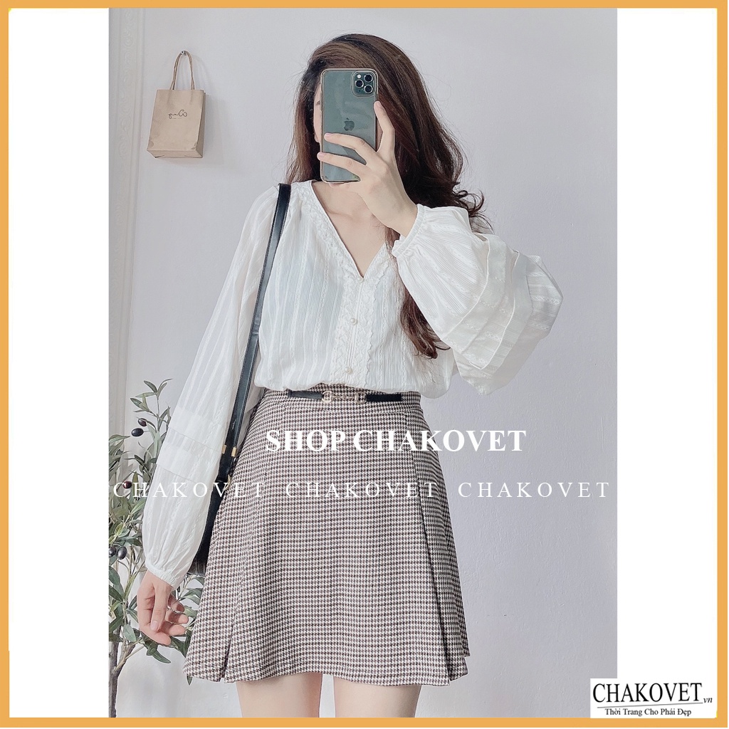 Áo sơ mi nữ dài tay form rộng CKA871, áo kiểu nữ đẹp cổ V tay bồng dáng babydoll cúc ngọc viền ren mặc đi làm đi học | BigBuy360 - bigbuy360.vn