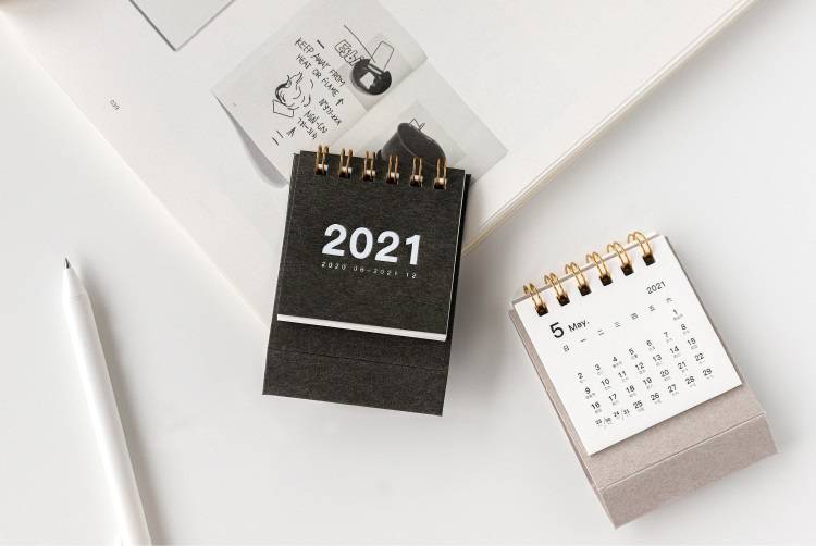 Lịch để bàn mini 2021 Simple Solid color Mini Series Desktop Calendar Dual Daily Schedule Table Planner Yearly Agenda Organizer Office School Office Supplies Stationery gift