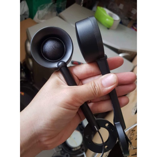 loa treb cây dài yamaha 6o90w tháo xe còn đẹp 90% hát tốt siêu hay ( giá 1 cái) cho hệ thống âm thanh loa xe hơi loa oto